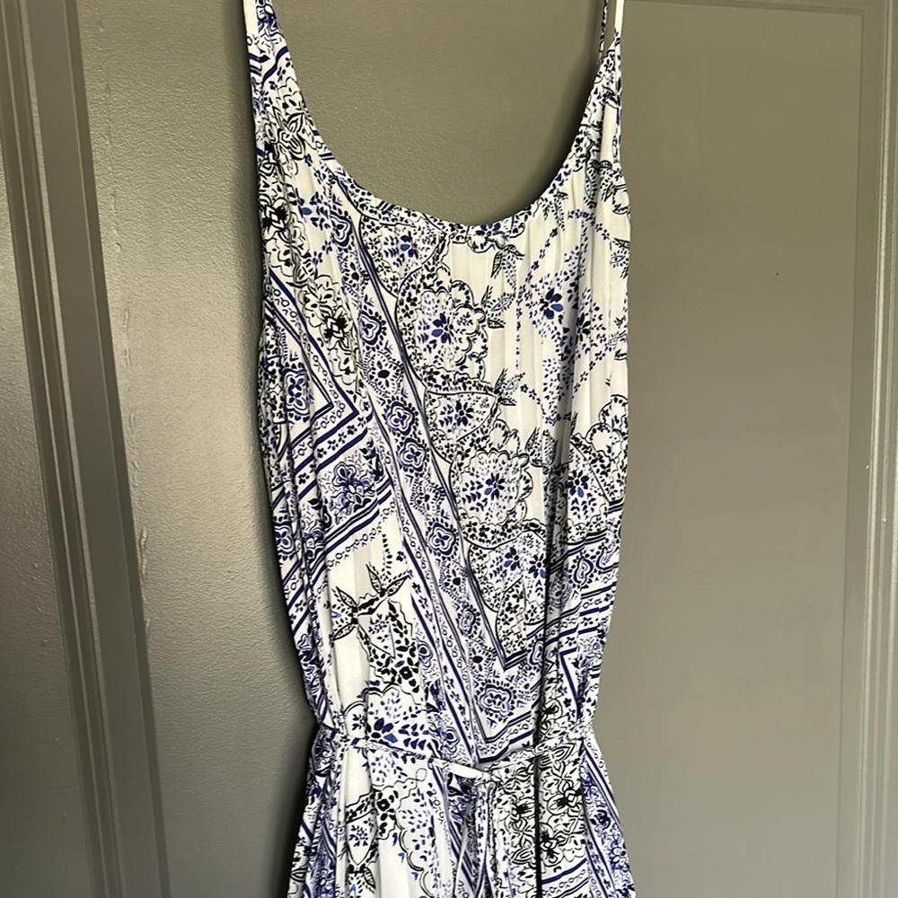 H&M Blue and White Sleeveless Sundress